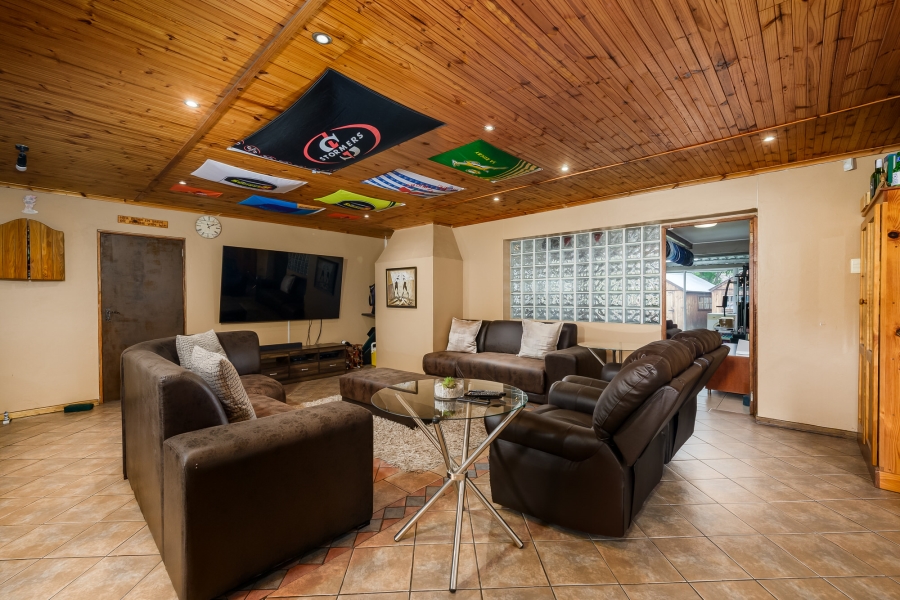 3 Bedroom Property for Sale in Sherwood Eastern Cape